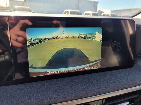 Certified 2025 Nissan Kicks SV w/ Illumination Package image 19