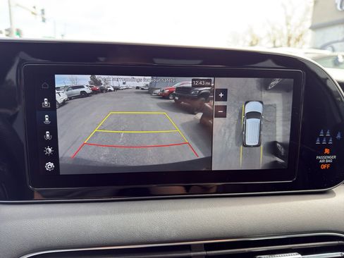 Used 2022 Hyundai Palisade Calligraphy image 18