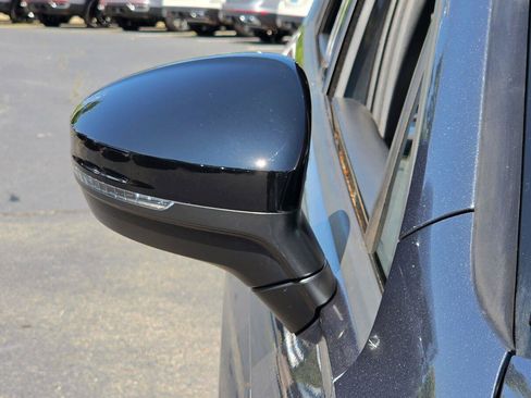 Used 2024 Volkswagen Tiguan SE R-Line FWD image 14