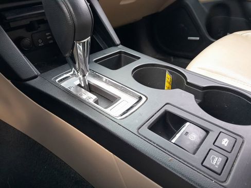 Used 2015 Subaru Outback 2.5i Limited image 27