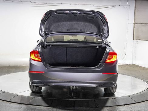 Used 2018 Honda Accord EX image 27