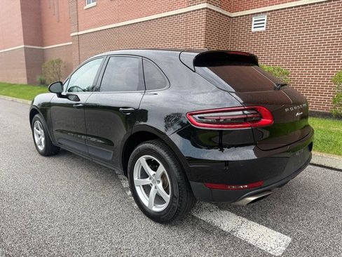 Used 2017 Porsche Macan AWD/4WD image 11