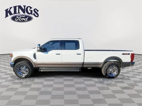 Used 2022 Ford F350 Lariat w/ Lariat Ultimate Package image 2