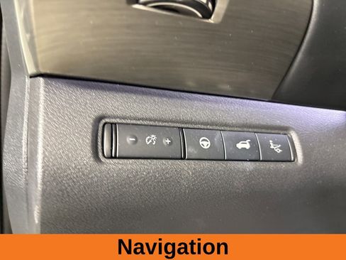 Used 2023 Nissan Pathfinder Platinum w/ Cargo Package AWD/4WD image 11