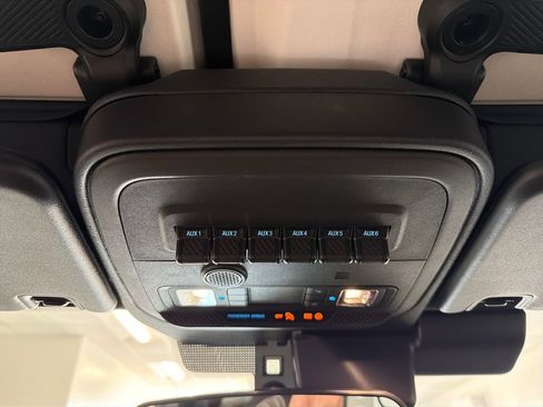 New 2026 Ford Bronco Badlands AWD/4WD image 18