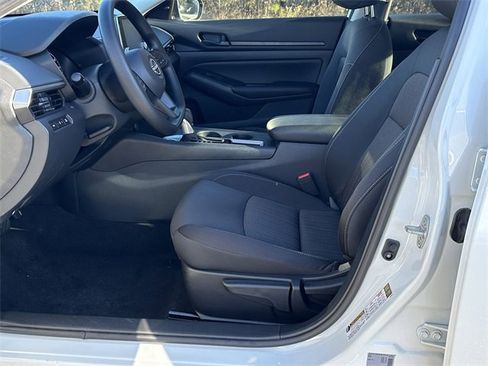 Certified 2025 Nissan Altima 2.5 S image 10