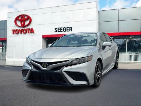 Certified 2023 Toyota Camry SE image 6
