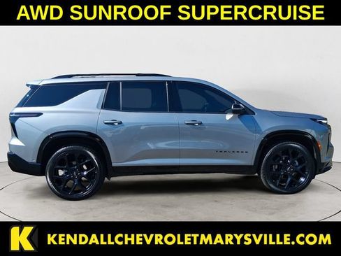 Used 2024 Chevrolet Traverse RS w/ LPO, Floor Liner Package AWD/4WD image 6