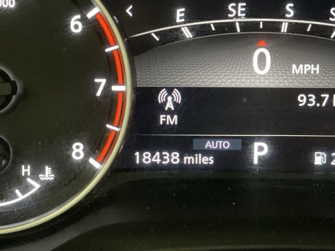 Used 2023 Nissan Rogue SL w/ SL Premium Package image 6