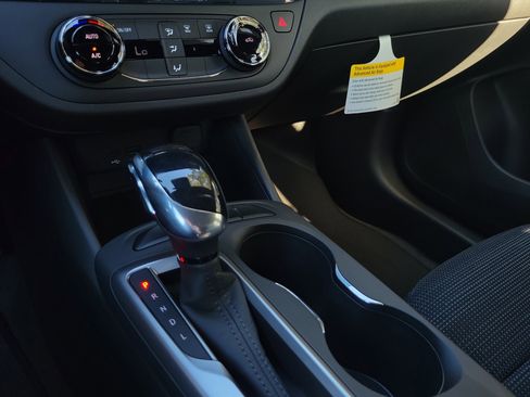 New 2026 Buick Envista Preferred image 12