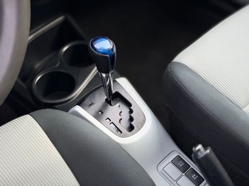 Used 2014 Toyota Prius C Three image 16