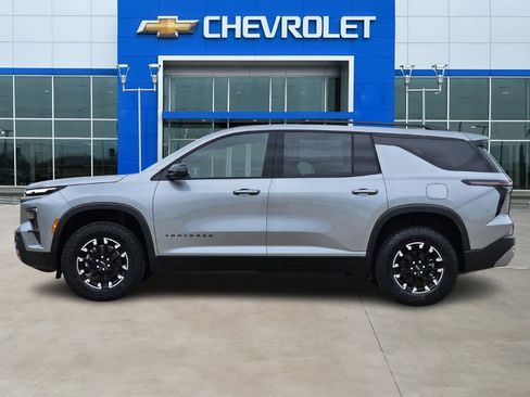 New 2026 Chevrolet Traverse Z71 w/ Driver Confidence Package image 3