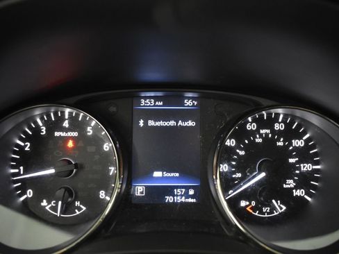 Used 2018 Nissan Rogue S AWD/4WD image 25