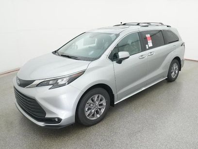New 2025 Toyota Sienna XLE