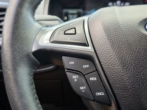 Used 2022 Ford Edge Titanium image 30