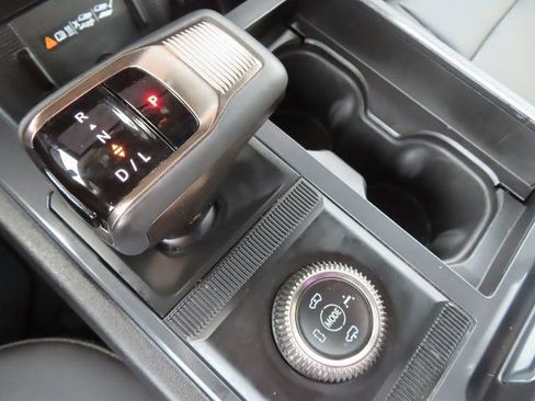 Used 2024 GMC Hummer EV 2X image 40