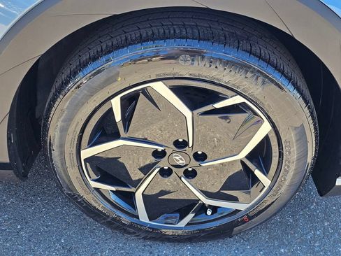 Certified 2024 Hyundai Ioniq 5 SEL RWD image 10