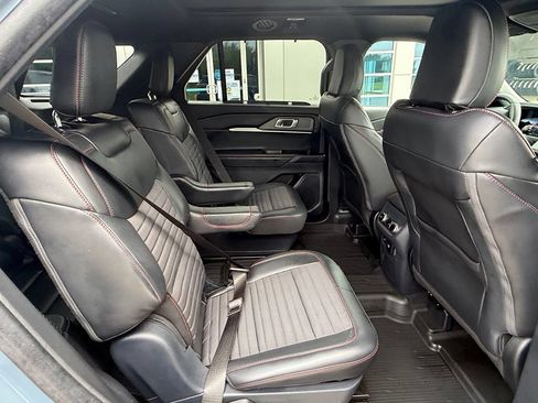 Certified 2025 Ford Explorer ST-Line w/ Premium Package AWD/4WD image 14
