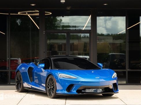 Used 2021 McLaren GT RWD image 1