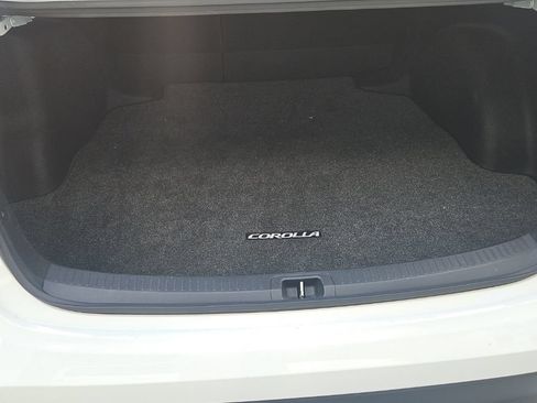 Used 2023 Toyota Corolla LE w/ Carpet Mat Package (TMS) FWD image 8