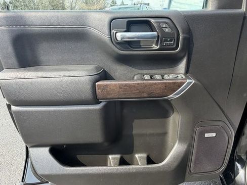 Used 2022 GMC Sierra 1500 Denali w/ Denali Premium Package image 11