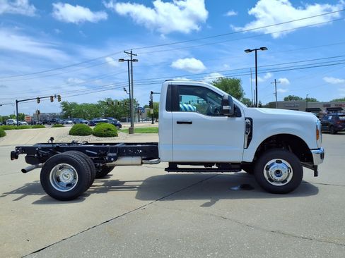 Used 2026 Ford F350 XL w/ XL Chrome Package AWD/4WD image 35