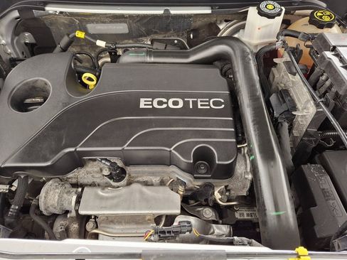 Used 2022 Chevrolet Equinox LT image 32