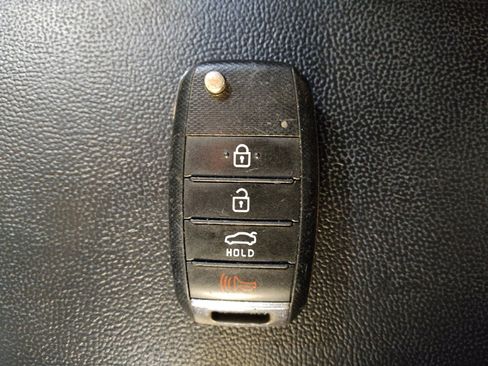 Used 2018 Kia Optima LX w/ Convenience Package FWD image 32