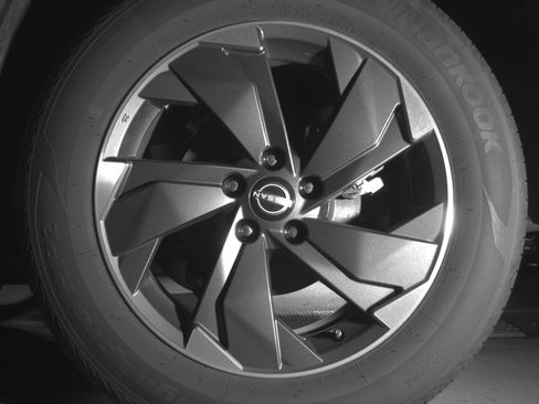 Used 2025 Nissan Rogue SV image 14