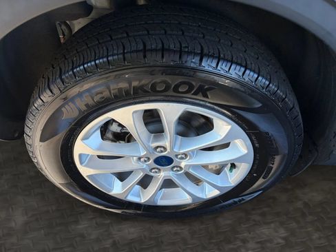 Used 2021 Ford Escape SE AWD/4WD image 38