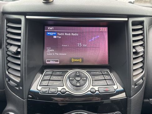 Used 2013 INFINITI FX37 AWD w/ Premium Pkg image 16