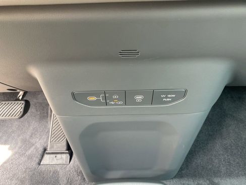 New 2026 Kia EV9 Wind image 26