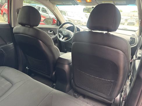 Used 2011 Kia Sportage LX w/ Convenience Pkg AWD/4WD image 14