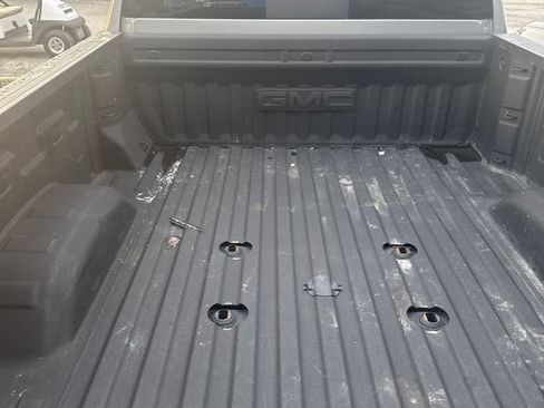 Used 2025 GMC Sierra 3500 Denali Ultimate AWD/4WD image 8