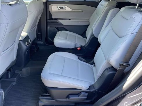 New 2026 Ford Explorer Active w/ Active Comfort Package RWD image 6