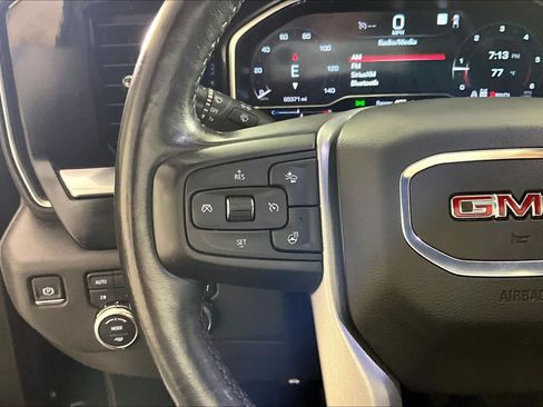 Used 2022 GMC Sierra 1500 SLT w/ X31 Off-Road Package AWD/4WD image 23