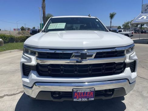Used 2023 Chevrolet Silverado 1500 LT AWD/4WD image 3