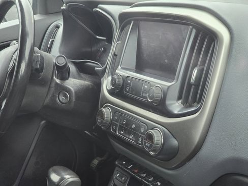 Used 2019 Chevrolet Colorado Z71 image 16