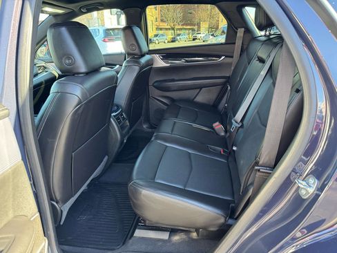 Used 2024 Cadillac XT5 Premium Luxury image 9