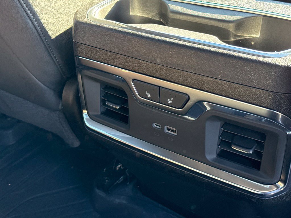 Used 2024 Chevrolet Silverado 1500 High Country AWD/4WD image 19