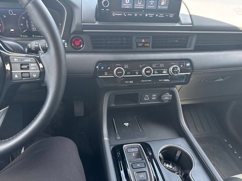 Certified 2024 Honda Pilot Elite image 19