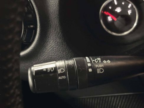 Used 2015 Jeep Wrangler Unlimited Sahara AWD/4WD image 27