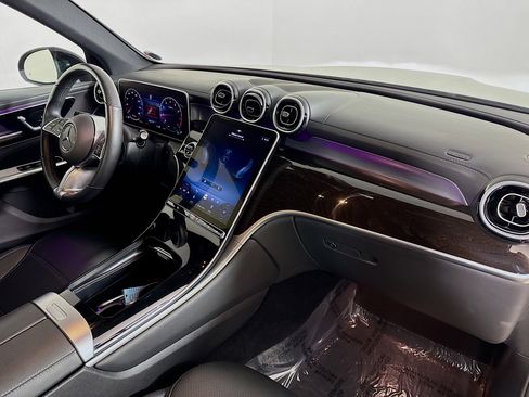 Used 2024 Mercedes-Benz GLC 300 4MATIC image 35