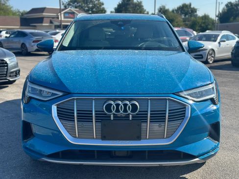 Used 2019 Audi e-tron Prestige AWD/4WD image 3