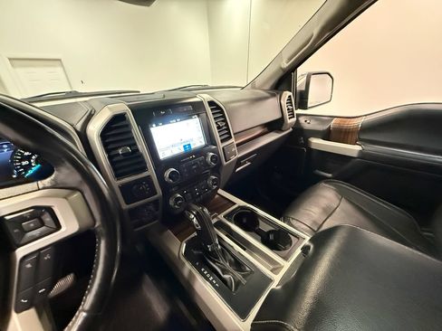 Used 2017 Ford F150 Lariat w/ Equipment Group 502A Luxury AWD/4WD image 84