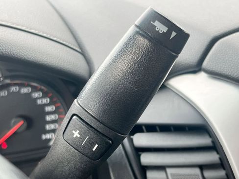 Used 2016 GMC Yukon XL SLT w/ Open Road Package image 31