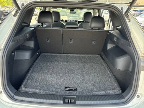 New 2026 Volkswagen Tiguan SE R-Line AWD/4WD image 41