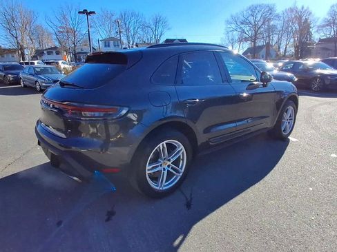 Used 2024 Porsche Macan image 8