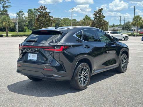 Used 2025 Lexus NX 250 FWD w/ Accessory Package (2T) image 5