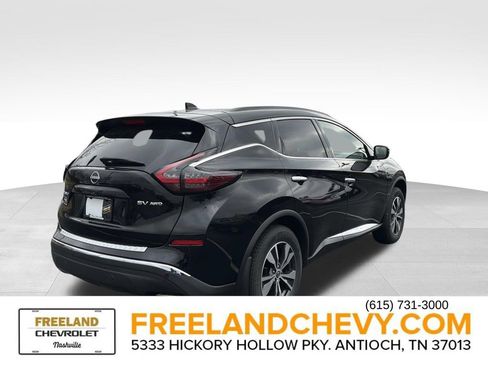 Used 2023 Nissan Murano SV image 3